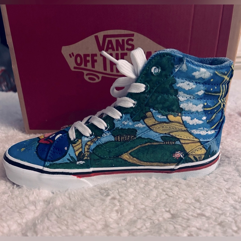 Custom Vans - Picture 14 of 15
